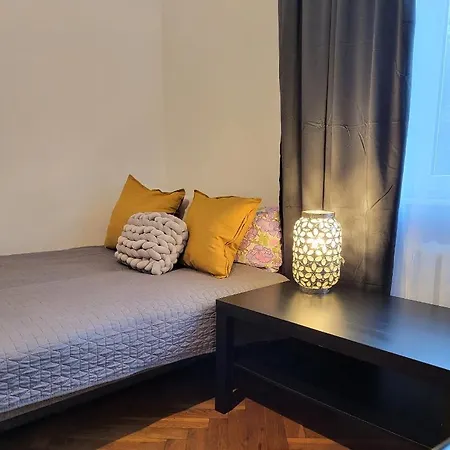 Daire Near Metro Rondo Daszynskiego *