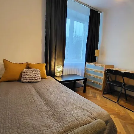 Daire Near Metro Rondo Daszynskiego *